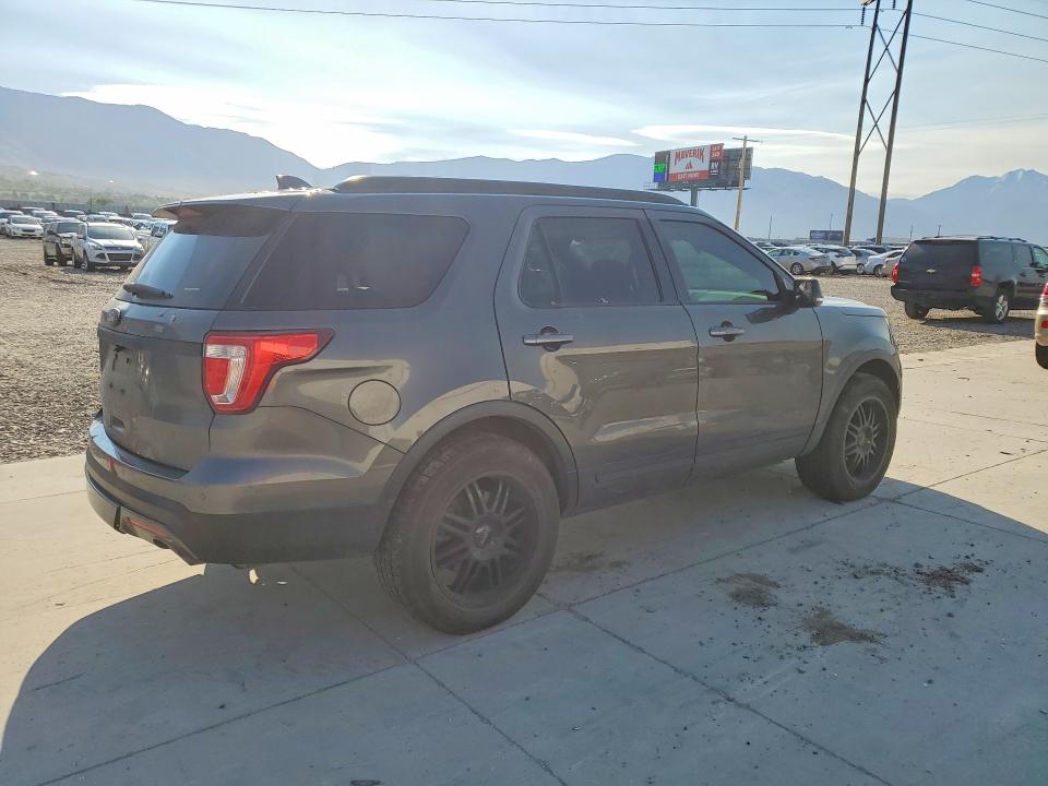 2016 Ford Explorer მანქანა იყიდება აუქციონზე, vin: 1FM5K8D85GGD13623, აუქციონის ნომერი: 52485396