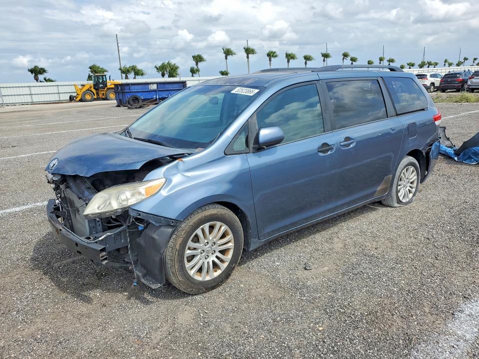 52523866 :رقم المزاد ، 5TDYK3DC2ES508123 vin ، 2014 Toyota Sienna مزاد بيع