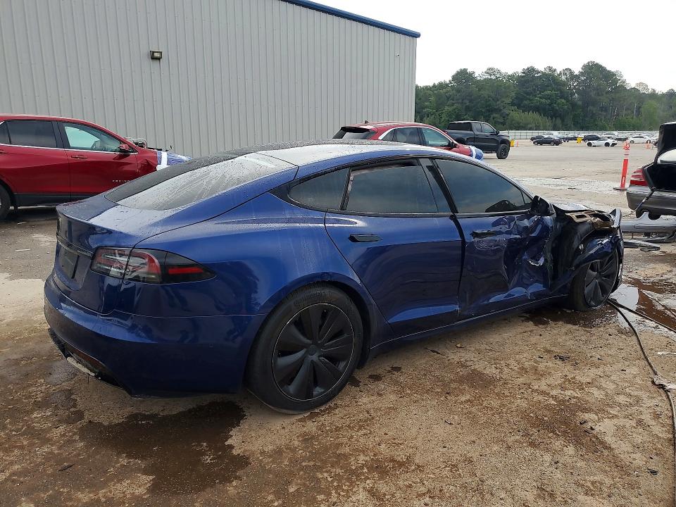 Продажа на аукционе авто 2022 Tesla Model S, vin: 5YJSA1E55NF476205, номер лота: 52076226