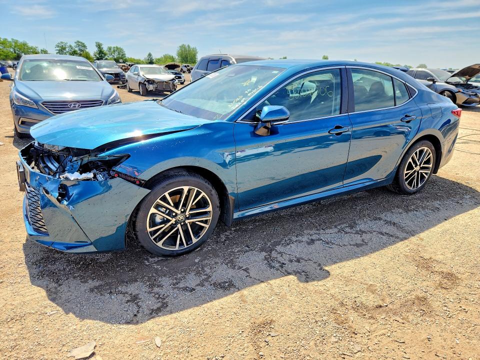 2026 Toyota Camry მანქანა იყიდება აუქციონზე, vin: 4T1DBADK2TU056530, აუქციონის ნომერი: 53728206