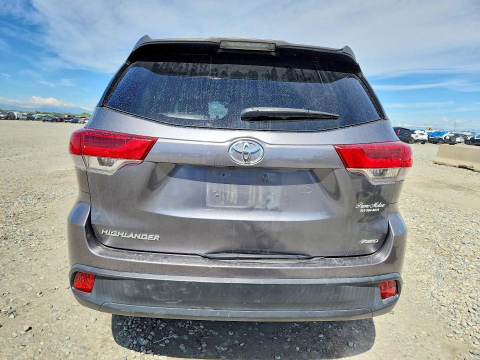 54812796 :رقم المزاد ، 5TDBZRFH7KS971187 vin ، 2019 Toyota Highlander مزاد بيع