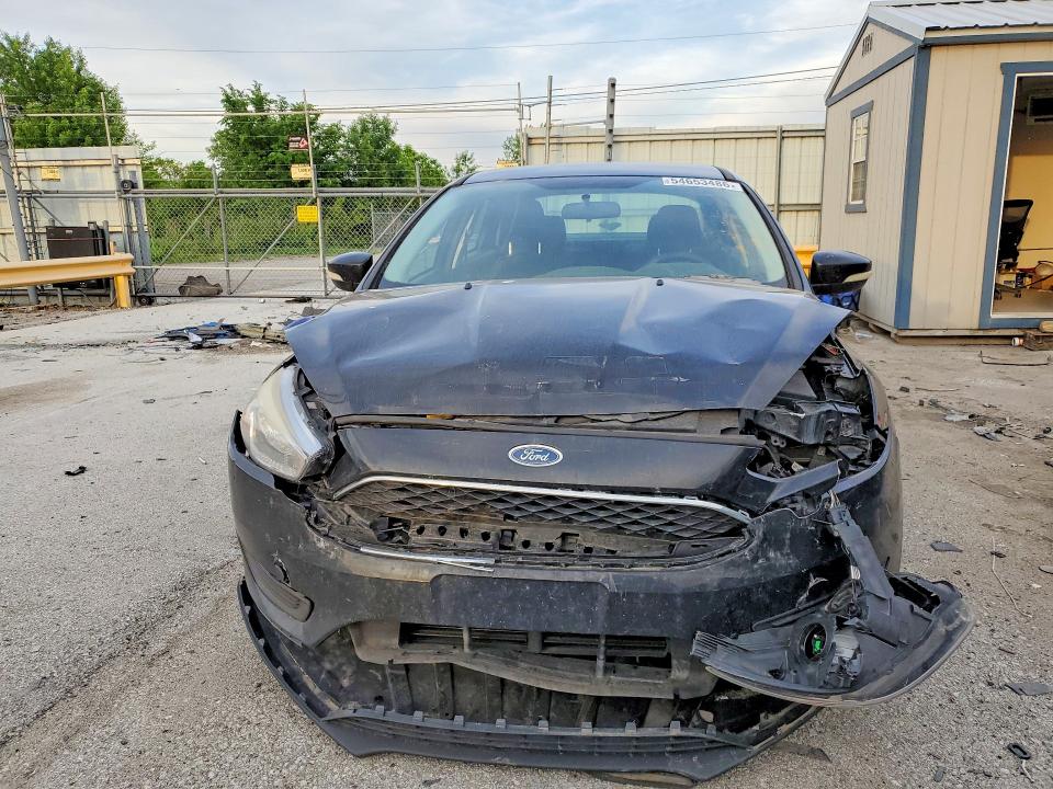54653486 :رقم المزاد ، 1FADP3F20GL211950 vin ، 2016 Ford Focus مزاد بيع