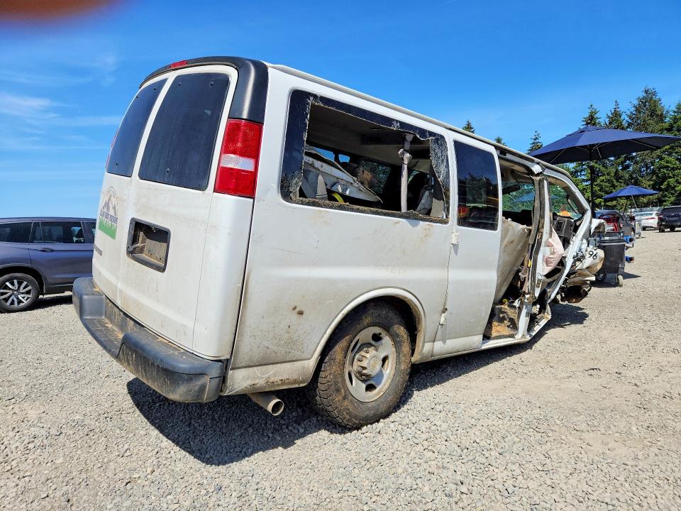 54628706 :رقم المزاد ، 1GAWGEF74R1191610 vin ، 2024 Chevrolet Express G2500 مزاد بيع