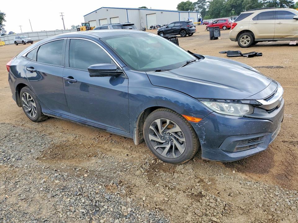 2018 Honda Civic მანქანა იყიდება აუქციონზე, vin: 19XFC2F72JE011740, აუქციონის ნომერი: 54211616
