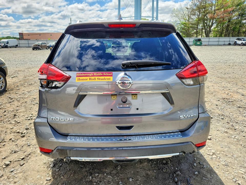 Продаж на аукціоні авто 2018 Nissan Rogue, vin: KNMAT2MV8JP563612, номер лоту: 53895236