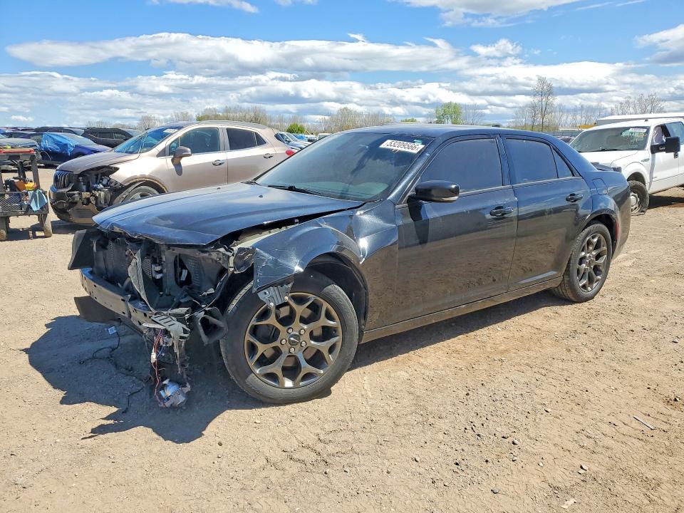 2015 Chrysler 300 მანქანა იყიდება აუქციონზე, vin: 2C3CCAGG4FH932370, აუქციონის ნომერი: 53209566