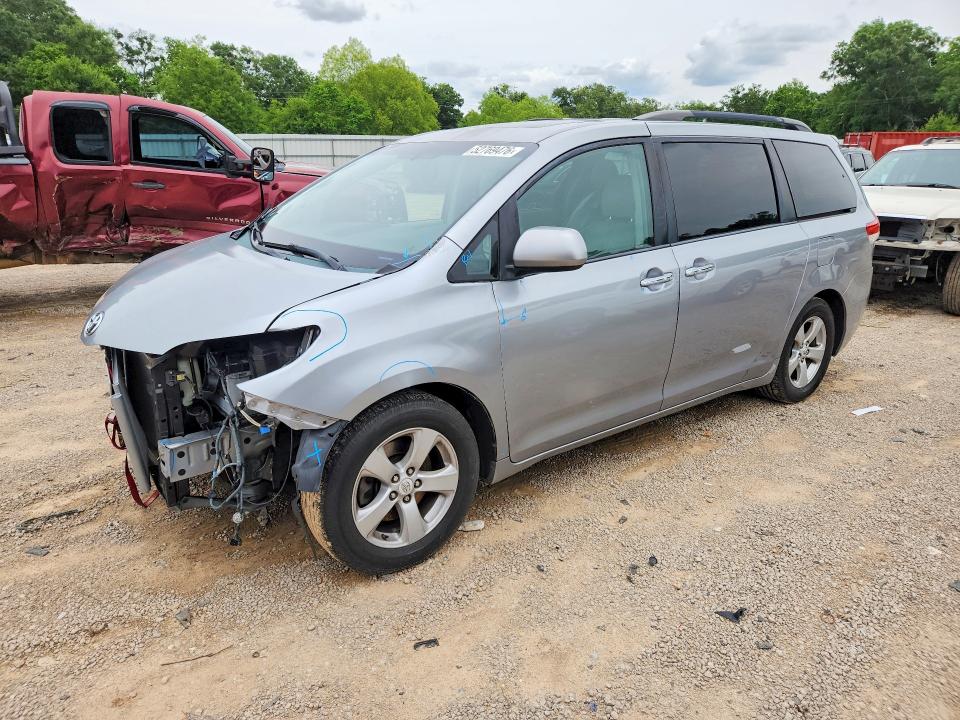 2013 Toyota Sienna მანქანა იყიდება აუქციონზე, vin: 5TDYK3DC4DS323618, აუქციონის ნომერი: 52769476