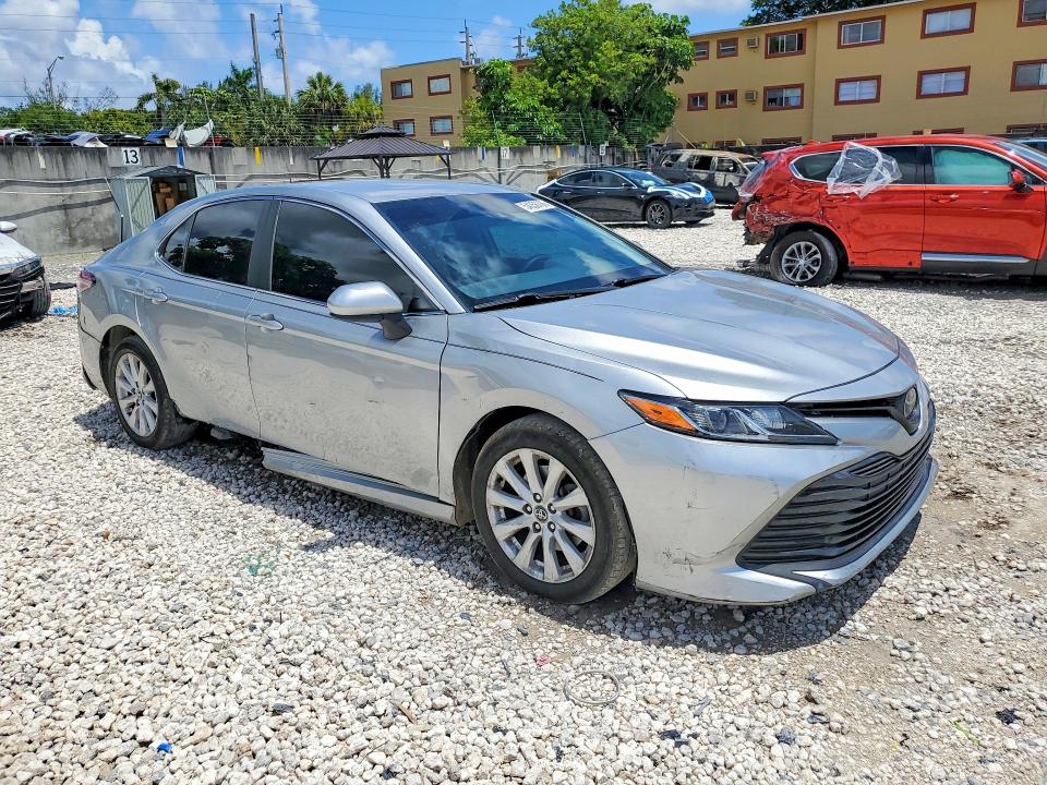 2020 Toyota Camry მანქანა იყიდება აუქციონზე, vin: 4T1C11AK9LU861296, აუქციონის ნომერი: 54356706