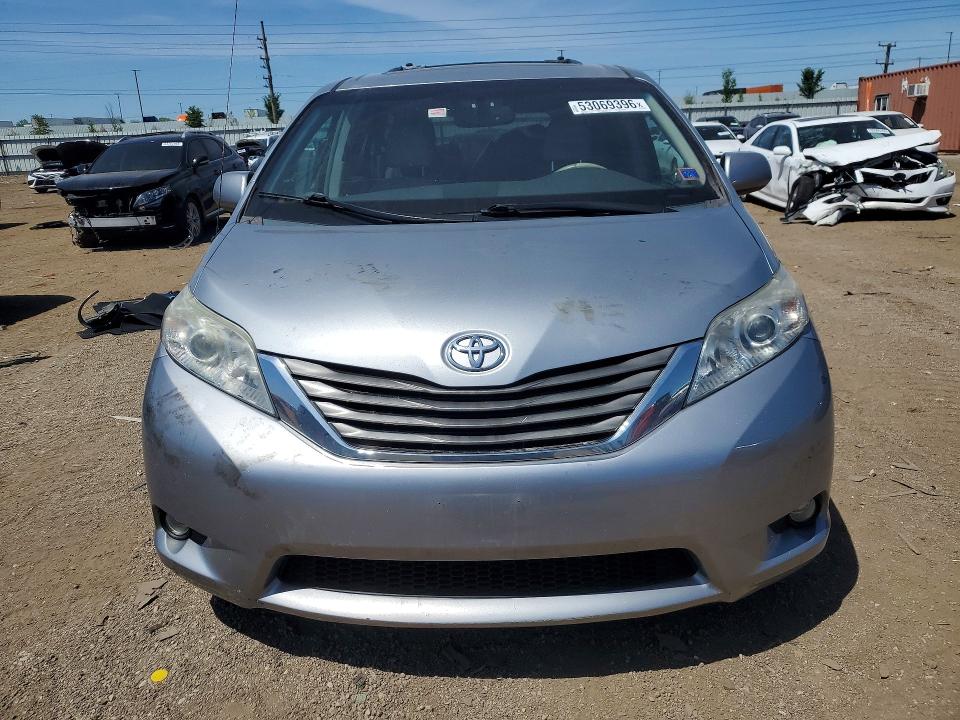 Продажа на аукционе авто 2014 Toyota Sienna, vin: 5TDYK3DC5ES467311, номер лота: 53069396