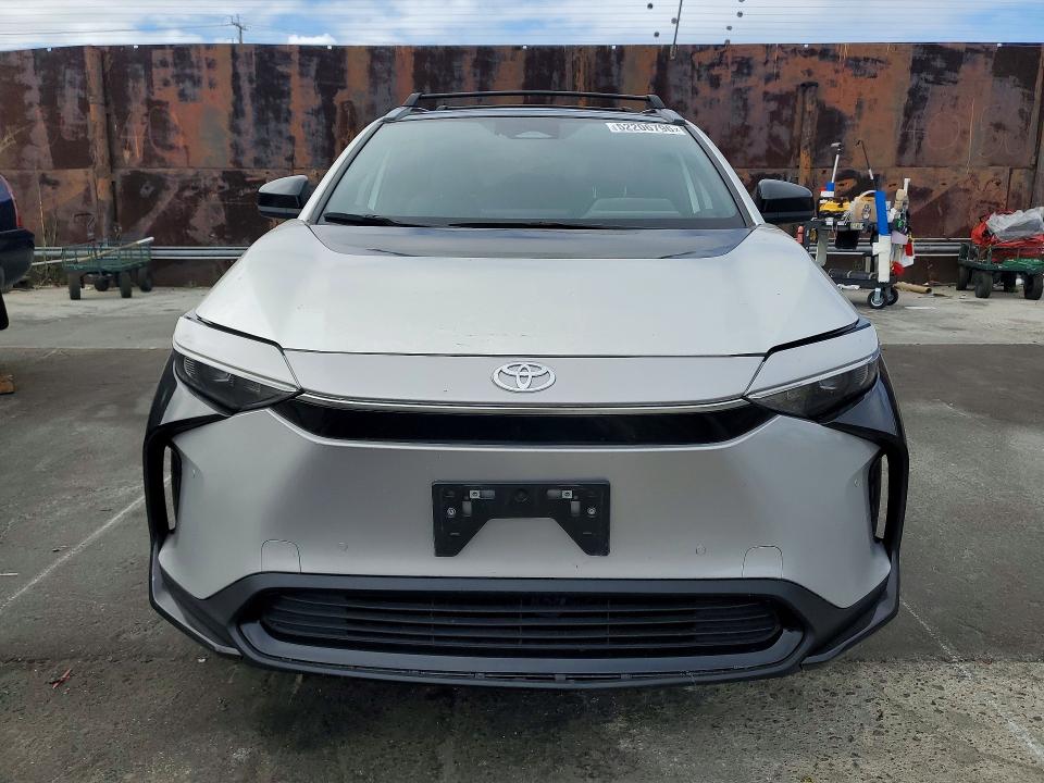 52206796 :رقم المزاد ، JTMABACA2RA078957 vin ، 2024 Toyota Bz4x مزاد بيع