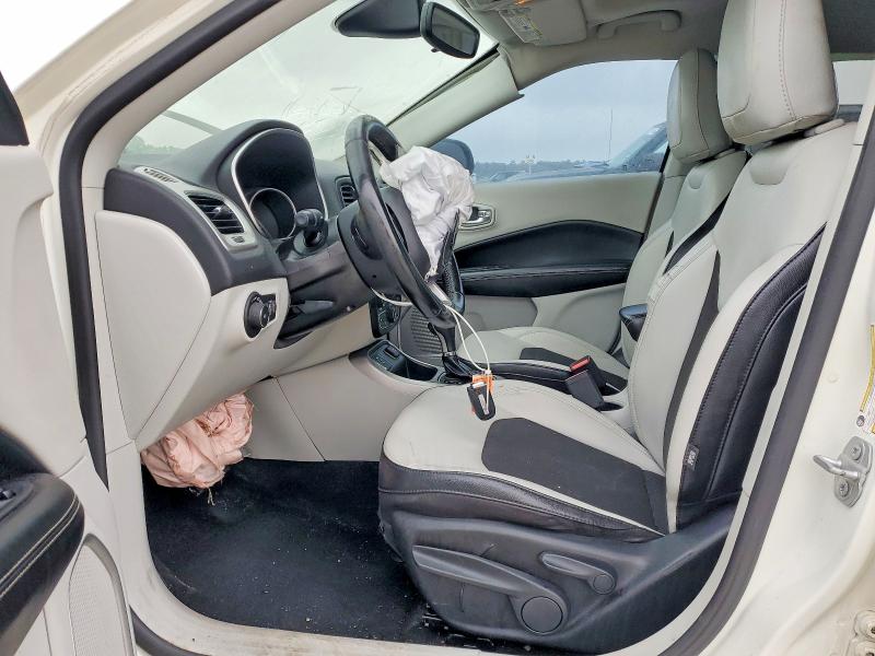 53081296 :رقم المزاد ، 3C4NJCBB1LT142979 vin ، 2020 Jeep Compass مزاد بيع