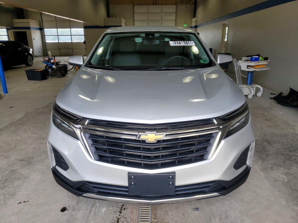 53736116 :رقم المزاد ، 2GNAXUEV0N6110080 vin ، 2022 Chevrolet Equinox مزاد بيع