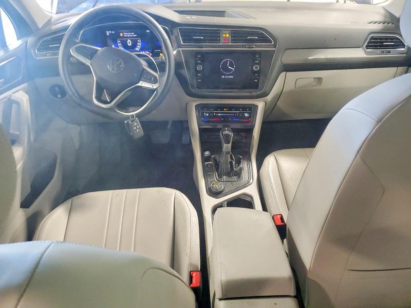 2022 Volkswagen Tiguan მანქანა იყიდება აუქციონზე, vin: 3VV2B7AX2NM148809, აუქციონის ნომერი: 53064686