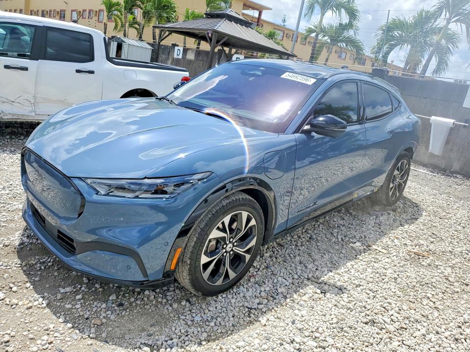 Продажа на аукционе авто 2023 Ford Mustang Mach-e, vin: 3FMTK3R71PMA12654, номер лота: 54692596