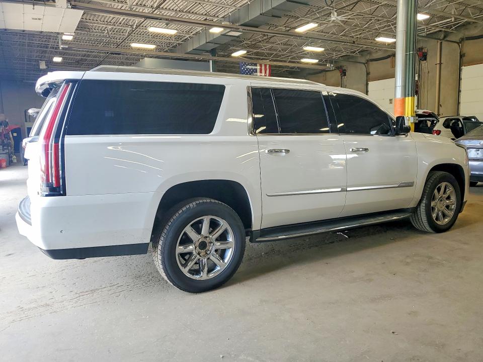 53468606 :رقم المزاد ، 1GYS4JKJ9LR207084 vin ، 2020 Cadillac Escalade مزاد بيع