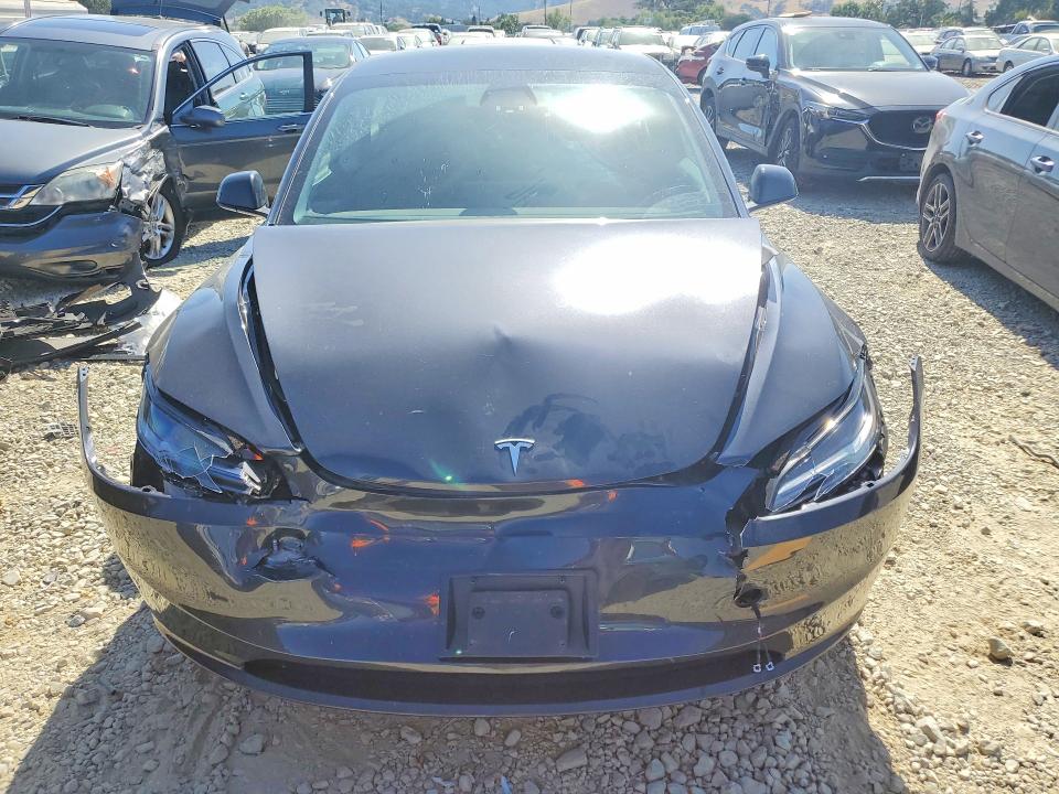 54803246 :رقم المزاد ، 5YJ3E1EA3SF053124 vin ، 2025 Tesla Model 3 مزاد بيع
