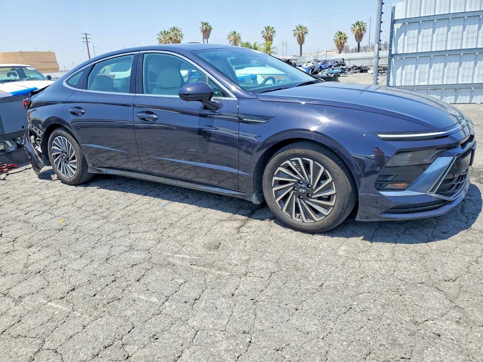 Продажа на аукционе авто 2024 Hyundai Sonata Hybrid, vin: KMHL54JJXRA088023, номер лота: 52730776