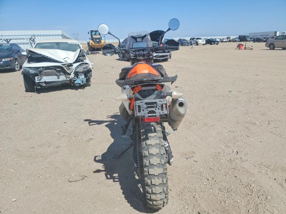 53390976 :رقم المزاد ، VBKTR6408MM805659 vin ، 2021 Ktm 890 مزاد بيع
