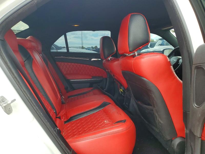 53640016 :رقم المزاد ، 2C3CCAGG0HH599801 vin ، 2017 Chrysler 300 مزاد بيع