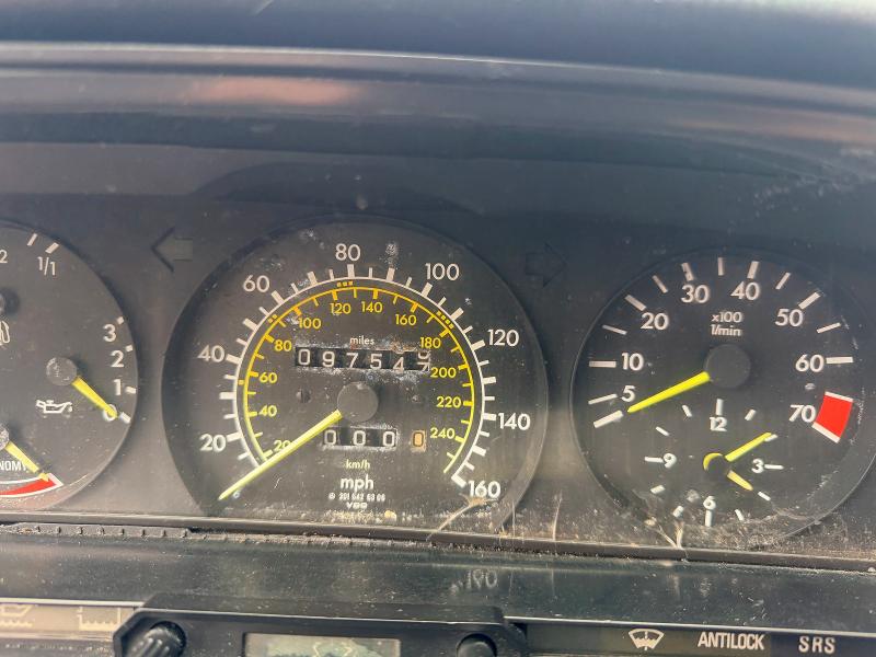 1986 Mercedes-benz 190 მანქანა იყიდება აუქციონზე, vin: WDBDA34DXGF165587, აუქციონის ნომერი: 55097296