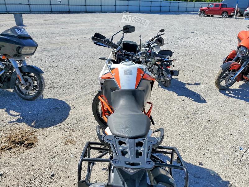 53355776 :رقم المزاد ، VBKV59405LM920529 vin ، 2020 Ktm 1290 مزاد بيع