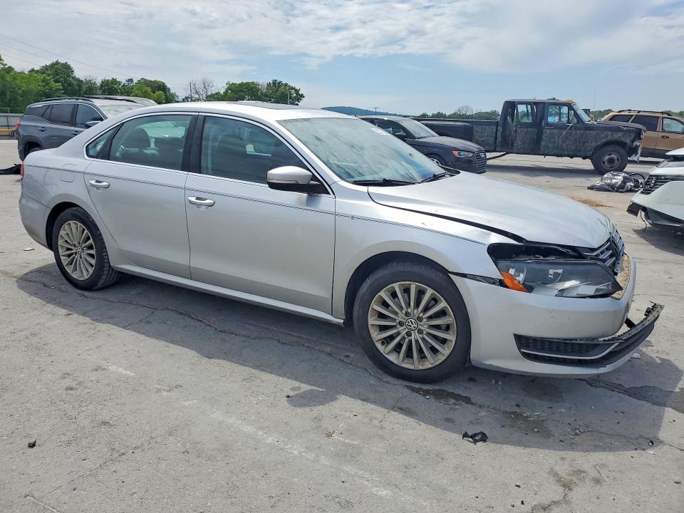 52375906 :رقم المزاد ، 1VWBV7A32FC075332 vin ، 2015 Volkswagen Passat مزاد بيع