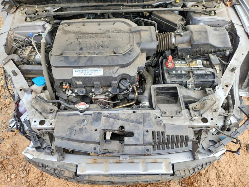 55613436 :رقم المزاد ، 1HGCR3F06GA032016 vin ، 2016 Honda Accord مزاد بيع