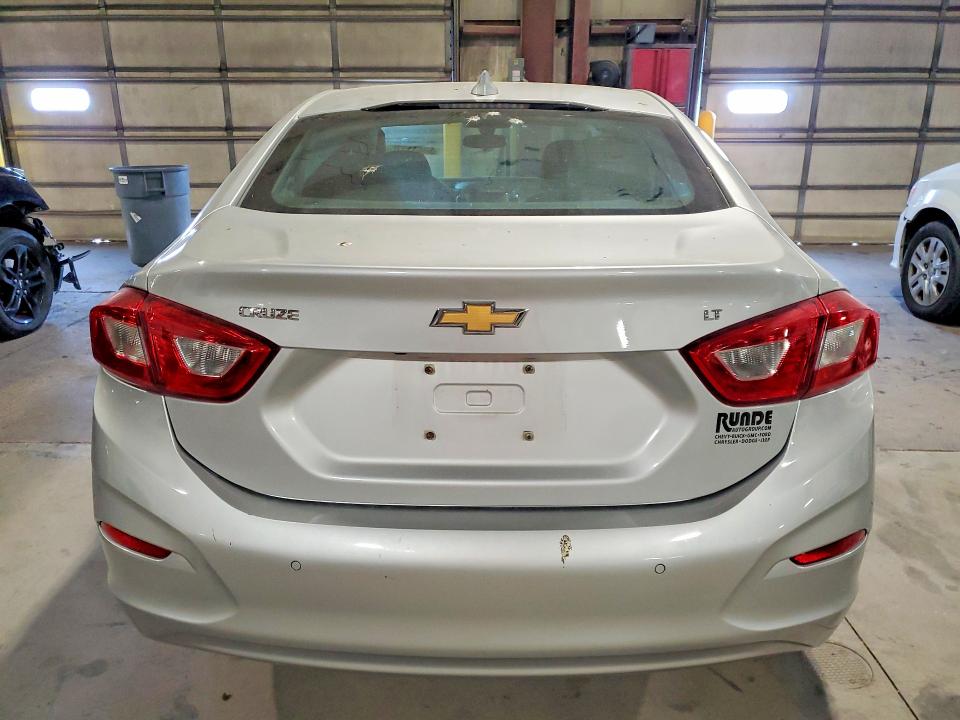 2019 Chevrolet Cruze მანქანა იყიდება აუქციონზე, vin: 1G1BE5SM8K7143305, აუქციონის ნომერი: 53011376