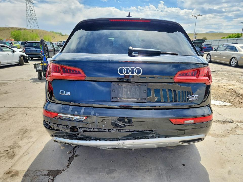 Продаж на аукціоні авто 2018 Audi Q5, vin: WA1BNAFY8J2209239, номер лоту: 53383646