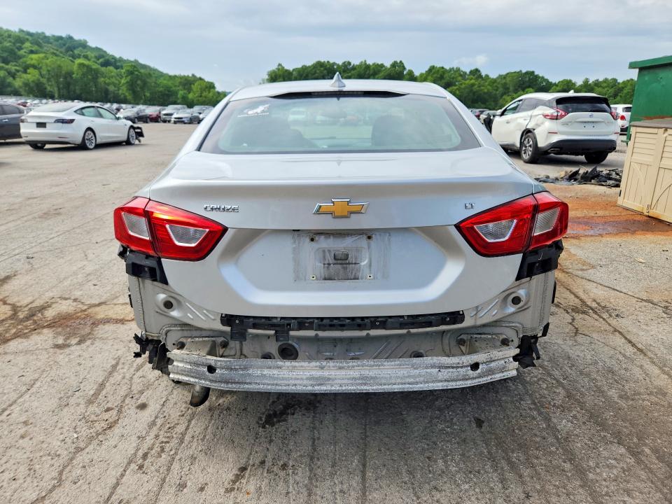 54445476 :رقم المزاد ، 1G1BE5SM5J7200929 vin ، 2018 Chevrolet Cruze مزاد بيع