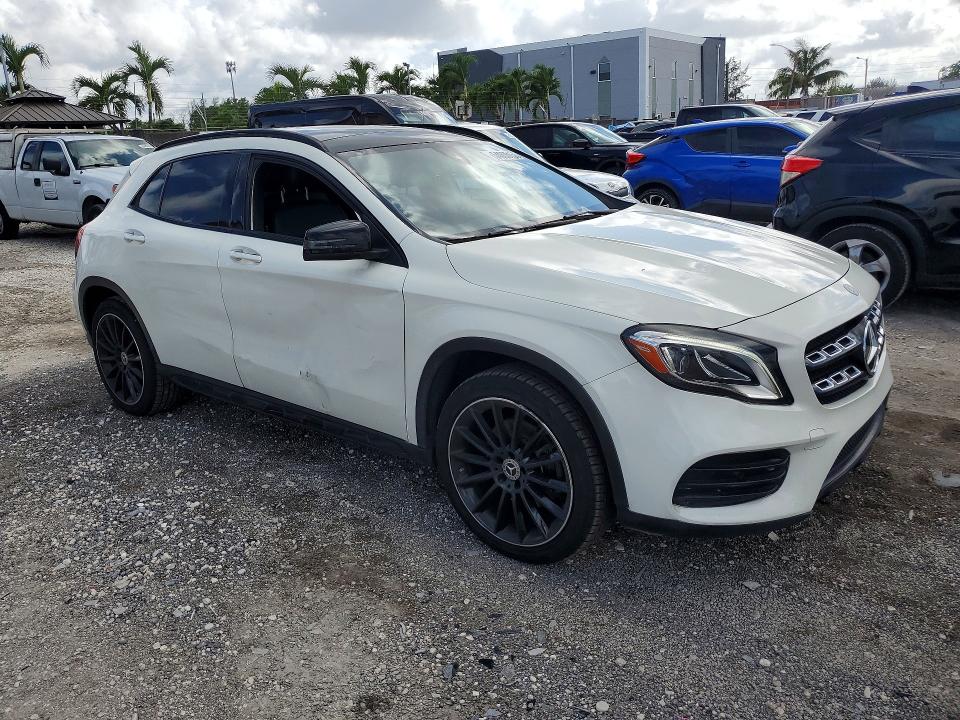 54066156 :رقم المزاد ، WDCTG4EB0JJ406859 vin ، 2018 Mercedes-benz Gla مزاد بيع