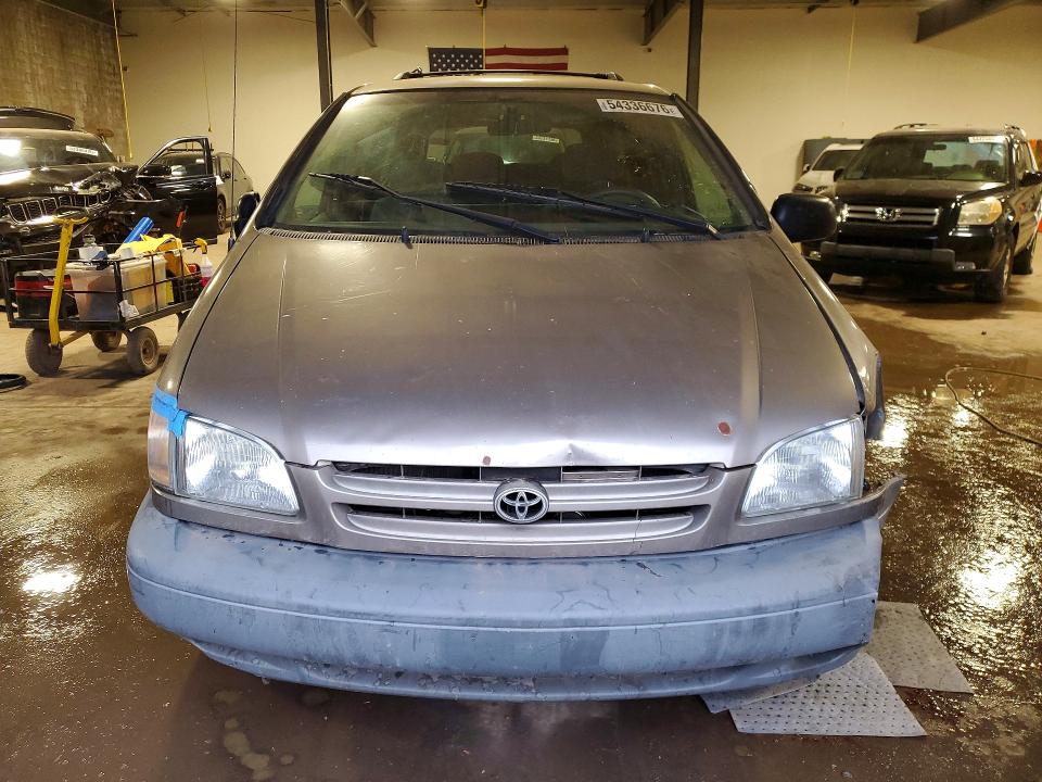 1999 Toyota Sienna მანქანა იყიდება აუქციონზე, vin: 4T3ZF19C0XU131881, აუქციონის ნომერი: 54336676