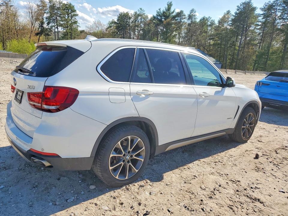 52846816 :رقم المزاد ، 5UXKR0C5XJ0X84399 vin ، 2018 Bmw X5 مزاد بيع