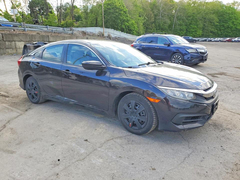 52661366 :رقم المزاد ، 2HGFC2F52JH552503 vin ، 2018 Honda Civic مزاد بيع