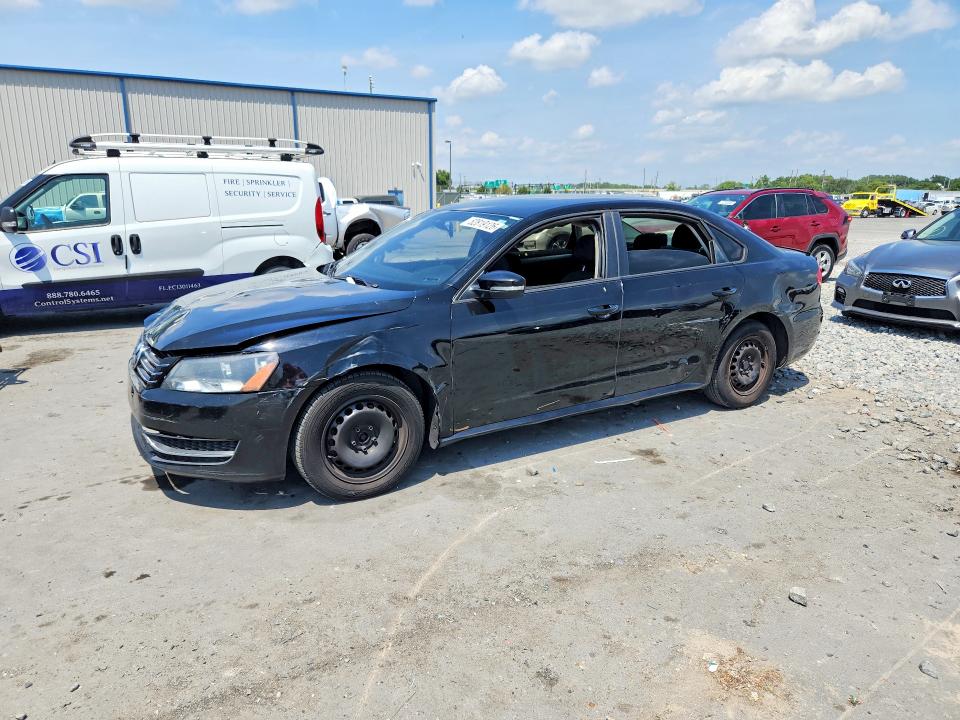 52819126 :رقم المزاد ، 1VWAP7A31DC138519 vin ، 2013 Volkswagen Passat مزاد بيع