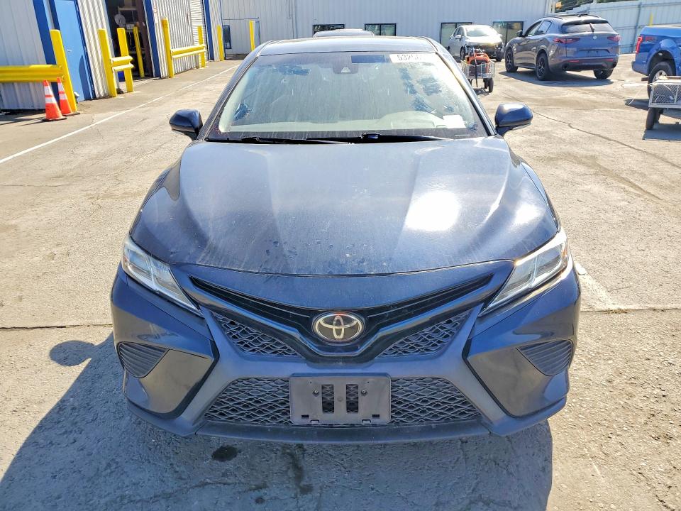 Aukcja sprzedaży 2018 Toyota Camry, vin: 4T1B11HK1JU596632, numer aukcji: 53256606