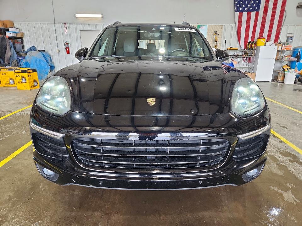 2017 Porsche Cayenne მანქანა იყიდება აუქციონზე, vin: WP1AA2A21HKA80923, აუქციონის ნომერი: 53059736