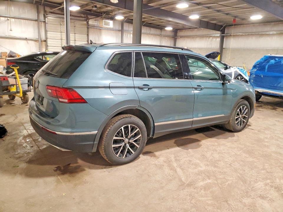 52849556 :رقم المزاد ، 3VV3B7AX7MM060048 vin ، 2021 Volkswagen Tiguan مزاد بيع