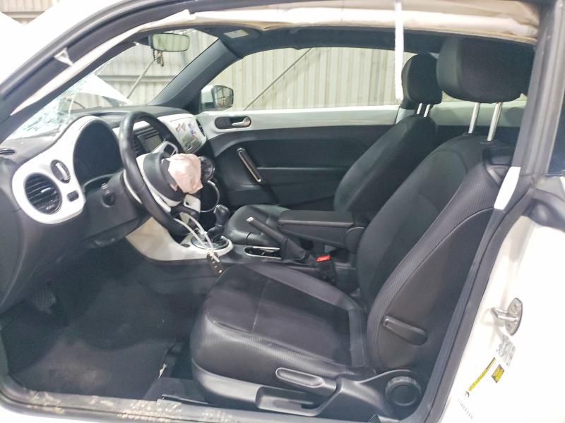 54475636 :رقم المزاد ، 3VWJD7ATXKM703421 vin ، 2019 Volkswagen Beetle مزاد بيع