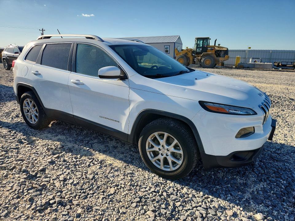 53259106 :رقم المزاد ، 1C4PJMCB7FW702502 vin ، 2015 Jeep Cherokee مزاد بيع
