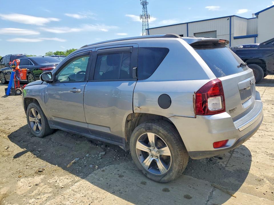 52813526 :رقم المزاد ، 1C4NJCEAXHD125940 vin ، 2017 Jeep Compass مزاد بيع