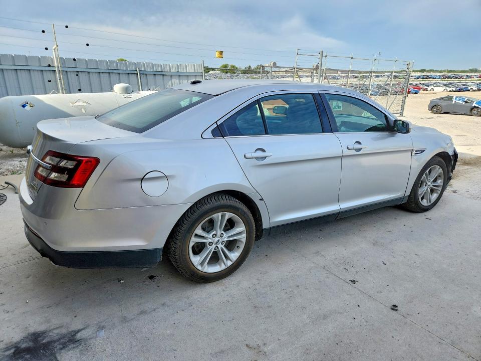54400356 :رقم المزاد ، 1FAHP2E81JG114080 vin ، 2018 Ford Taurus مزاد بيع
