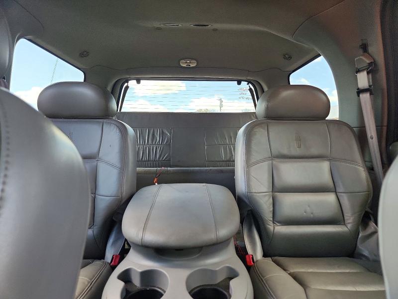 2001 Lincoln Townhouse Navigator მანქანა იყიდება აუქციონზე, vin: 5LMFU28R51LJ14579, აუქციონის ნომერი: 51806206