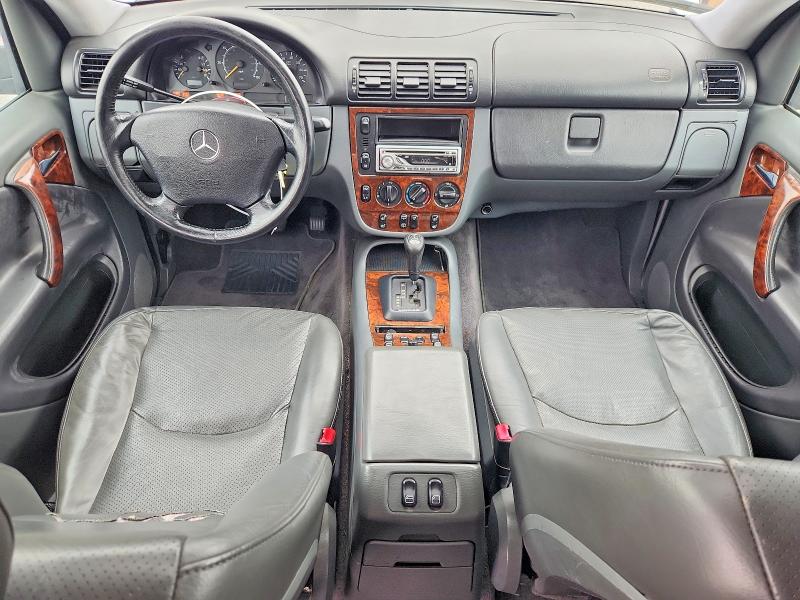 53825776 :رقم المزاد ، 4JGAB54E0XA138381 vin ، 1999 Mercedes-benz Ml مزاد بيع