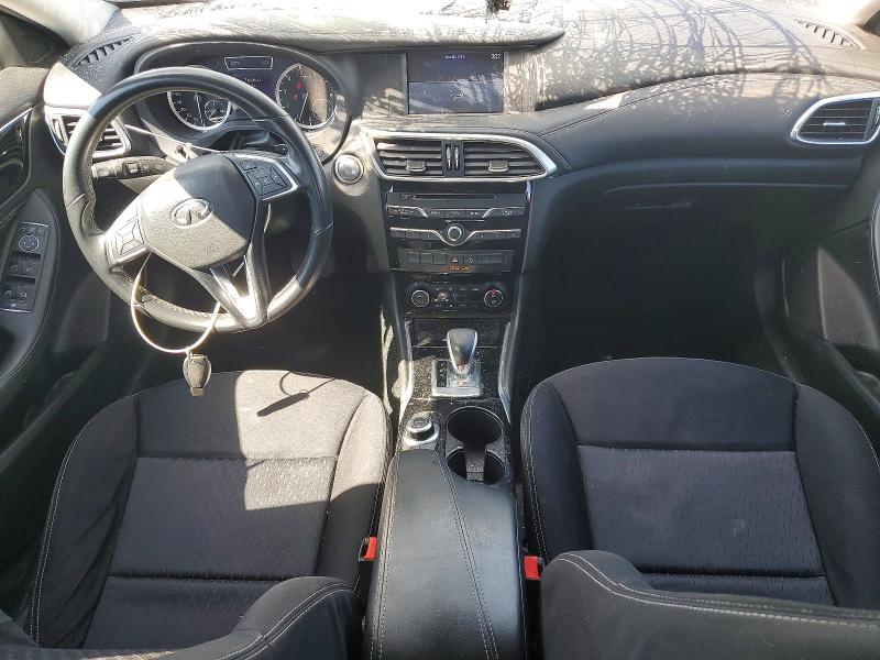 53058796 :رقم المزاد ، SJKCH5CP8JA005998 vin ، 2018 Infiniti Qx30 مزاد بيع