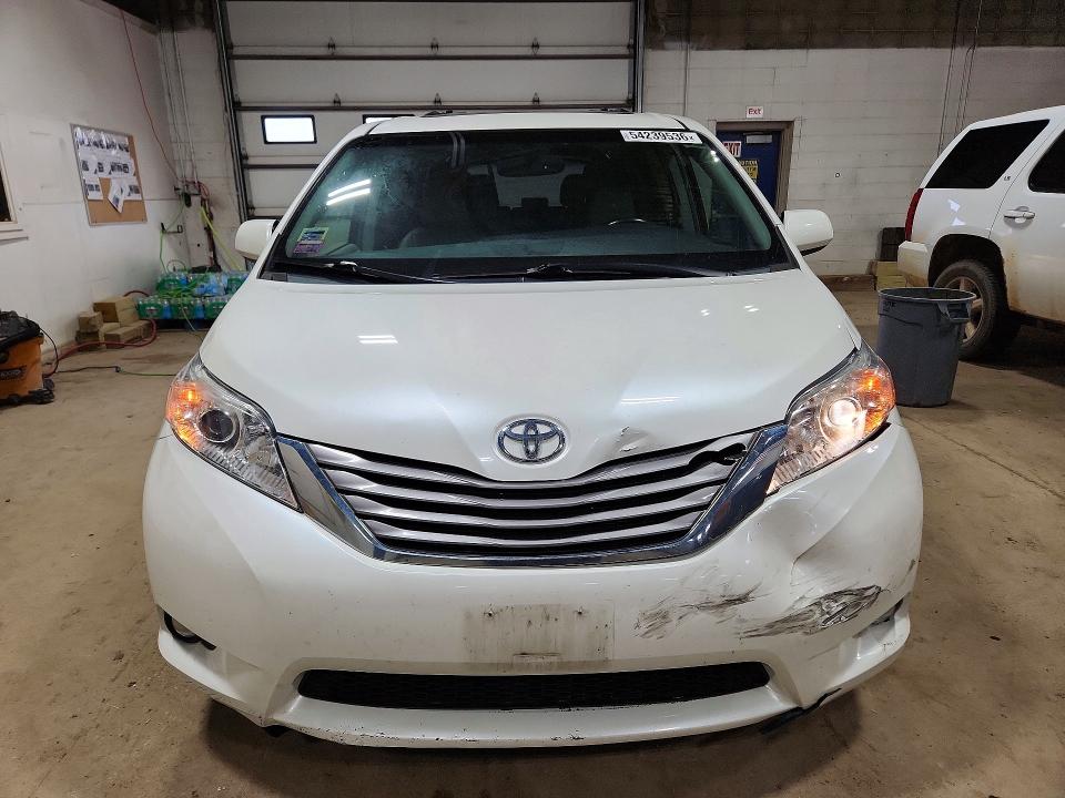 Aukcja sprzedaży 2015 Toyota Sienna, vin: 5TDDK3DC4FS105891, numer aukcji: 54239536