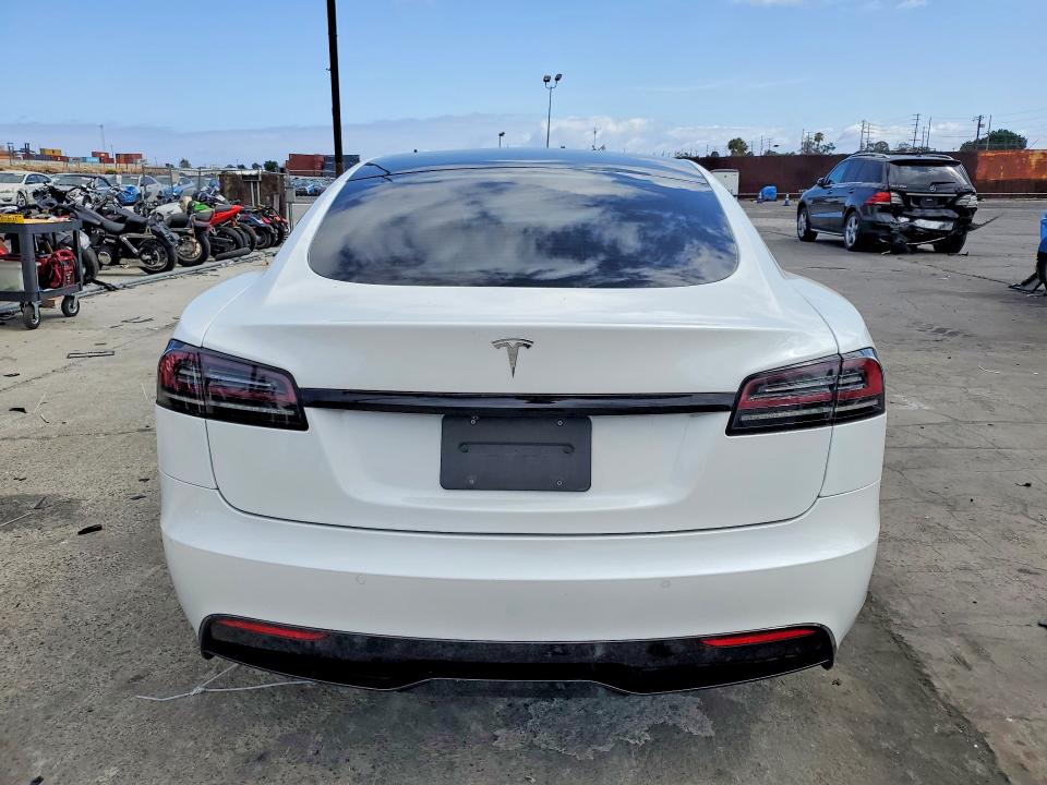 55119746 :رقم المزاد ، 5YJSA1E56NF483003 vin ، 2022 Tesla Model S مزاد بيع