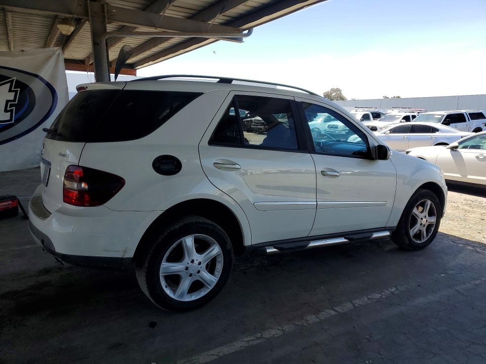 Продажа на аукционе авто 2008 Mercedes-benz Ml, vin: 4JGBB86E38A366329, номер лота: 53290346