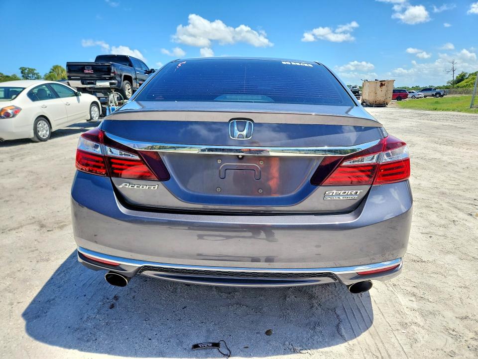 Продаж на аукціоні авто 2017 Honda Accord, vin: 1HGCR2F12HA045107, номер лоту: 53944746