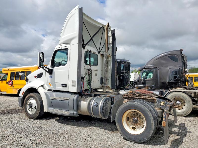 Продажа на аукционе авто 2018 Peterbilt 579, vin: 1XPBA48XXJD477591, номер лота: 53848196